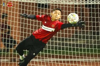 Reza Arya Cetak Rekor 100 Laga, Bakal Geser Maarten Paes dan Emil Audero?